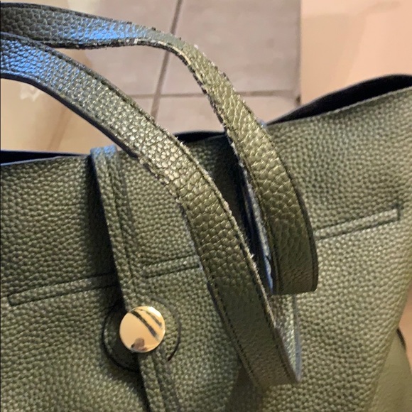 Kenneth Cole Reaction Bag - Picture 8 of 8